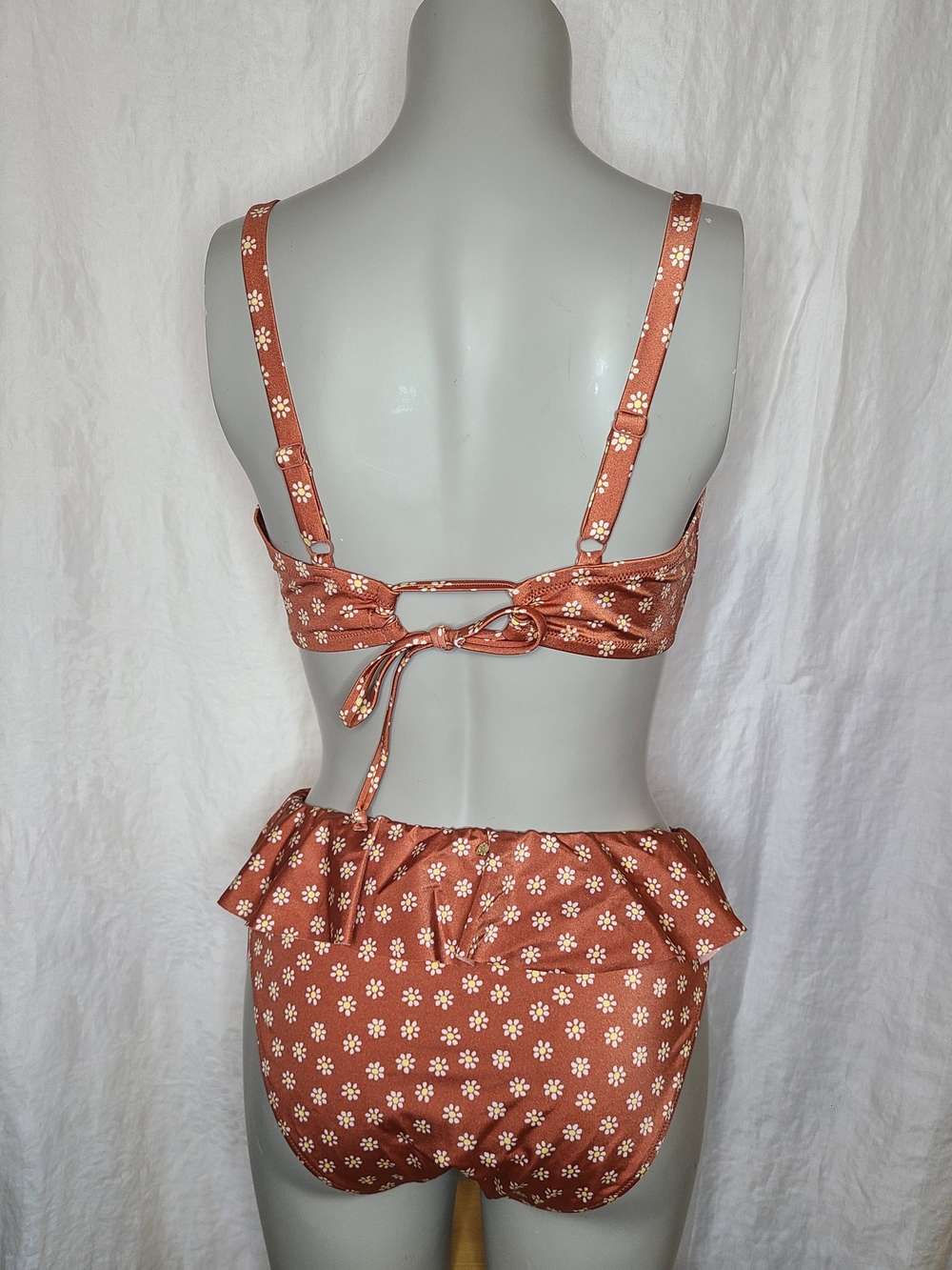 Victoria's Secret Rust Floral Ruffle Bikini Set - Picture 6 of 8